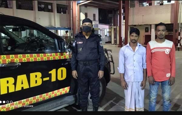 রাজধানীতে বিদেশী মদ, গাঁজা ও বিয়ারসহ ৯ জন গ্রেফতার, প্রাইভেট কার ও মটরসাইকেল জব্দ | বাঙলা প্রতিদিন ২৪.কম