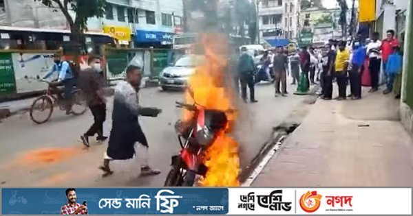 ‘মামলা দেয়, তাই গাড়ি আর চালাবো না, পুড়িয়ে দিয়েছি’