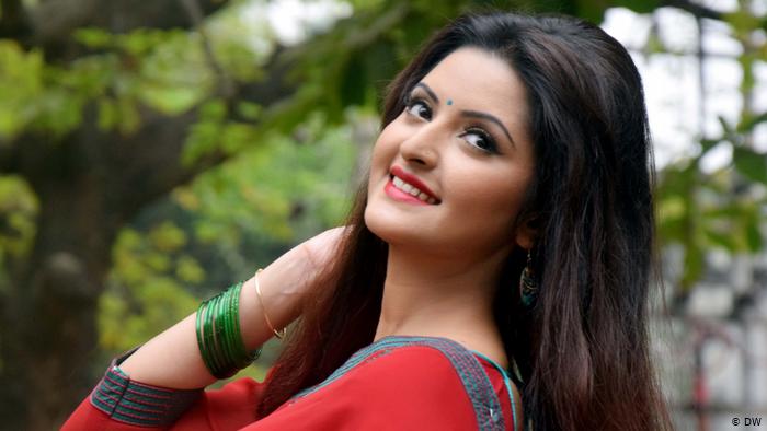 পরীমনির রিমান্ড মঞ্জুর: ক্ষমা চাইলেন দুই বিচারক | বাঙলা প্রতিদিন ২৪.কম