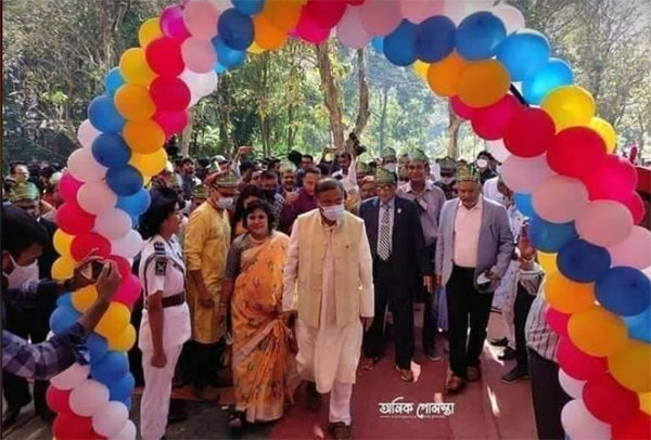 প্রধানমন্ত্রী যে মহানুভবতা দেখিয়েছেন, খালেদা জিয়া কি তা পারতেন : তথ্যমন্ত্রী | বাঙলা প্রতিদিন ২৪.কম