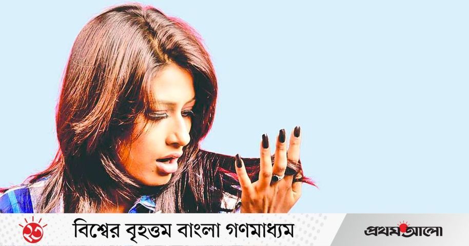 চুল পড়তে পড়তে মাথার চুল প্রায় অর্ধেক হয়ে গেছে, কী করব? | প্রথম আলো