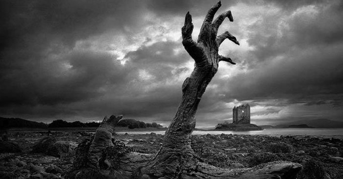 পৃথিবীর কয়েকটি ভয়ঙ্কর জায়গা!