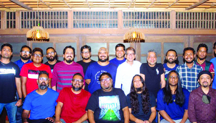 এক মঞ্চে ৮ রক ব্যান্ড