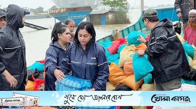 বানভাসিদের পাশে তারা