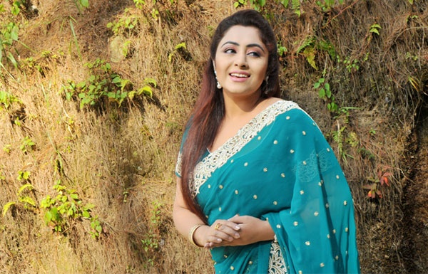 মানব পাচার মামলা: ছয় সপ্তাহের জামিনে কণ্ঠশিল্পী ইভা