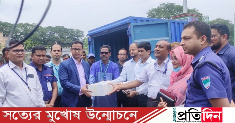 মমতার জন্য আম পাঠালেন প্রধানমন্ত্রী শেখ হাসিনা