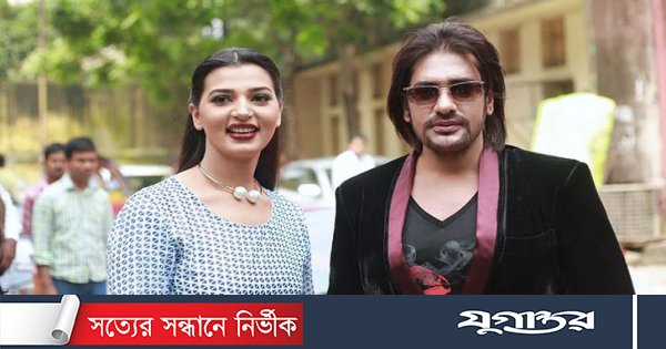 চমক দেখিয়েছেন অনন্ত-বর্ষা