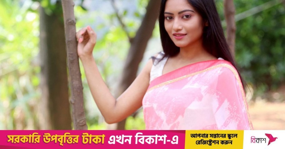 বর্ষায় খুশকির বিড়ম্বনা 