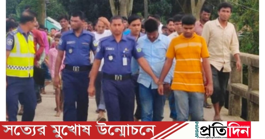 এমন ভয়াবহ পরিস্থিতিতেও বানভাসিদের ত্রাণ চুরি