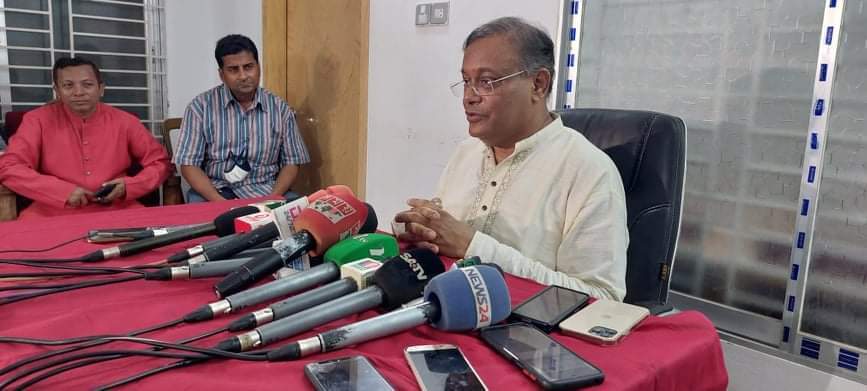 বিএনপিকে চার দেয়ালে সীমাবদ্ধ না থেকে বিশ্বপরিস্থিতির দিকে তাকানোর পরামর্শ তথ্যমন্ত্রীর | বাঙলা প্রতিদিন ২৪.কম