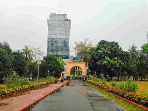Gulshan Central Masjid | গুলশান কেন্দ্রীয় মসজিদ – Kacher Masjid