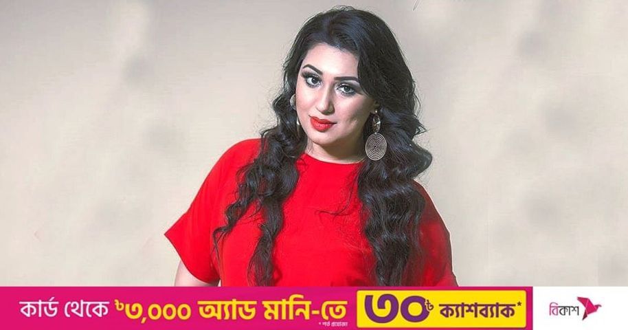 গভীর রাতে অপু বিশ্বাসের ভিডিও বার্তা, ছেলে প্রসঙ্গে যা বললেন | প্রথম আলো