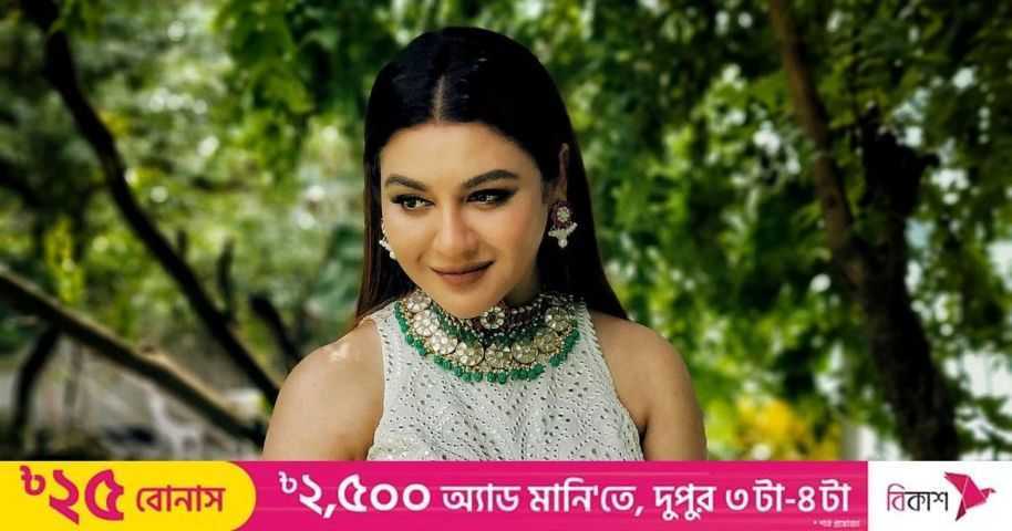 নতুন ছবিতে দ্যুতি ছড়ালেন জয়া | প্রথম আলো