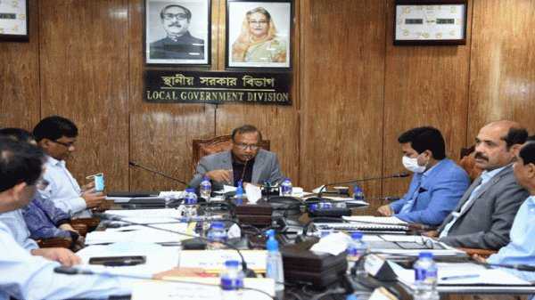 অন্যদেশের তুলনায় আক্রান্ত-মৃত্যু কম তবুও আমরা উদ্বিগ্ন : স্থানীয় সরকার মন্ত্রী