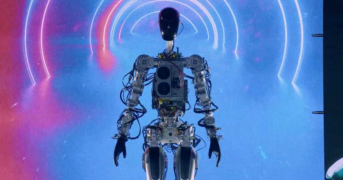 টেসলার অপটিমাস রোবট | প্রথম আলো