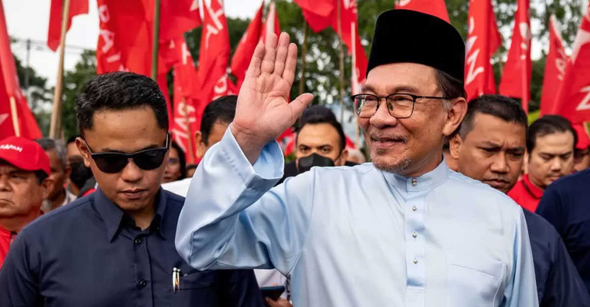 মালয়েশিয়ার নতুন প্রধানমন্ত্রী আনোয়ার ইব্রাহিম - Nobokontho24 বরিশাল