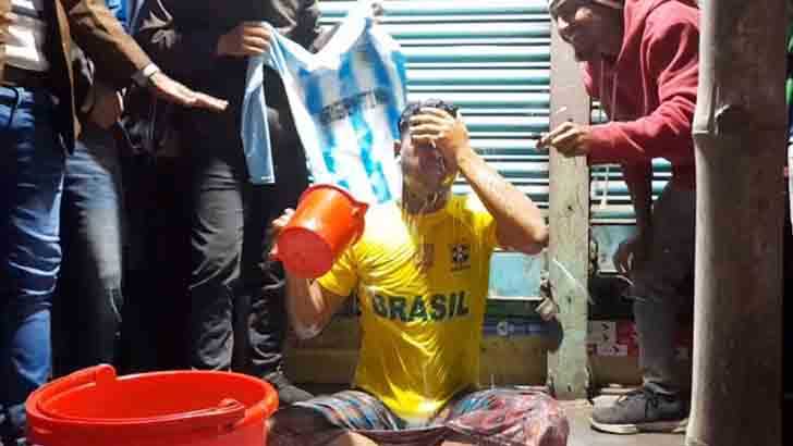 দুধ দিয়ে গোসল করে ব্রাজিল থেকে আর্জেন্টিনায় যোগ - Nobokontho24