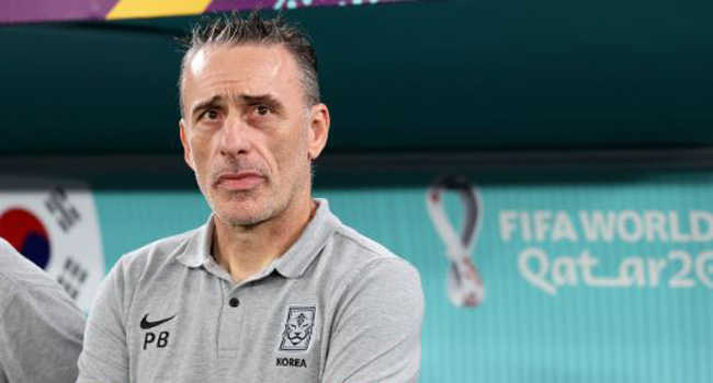 পদত্যাগ করলেন দ. কোরিয়ার কোচ - Nobokontho24