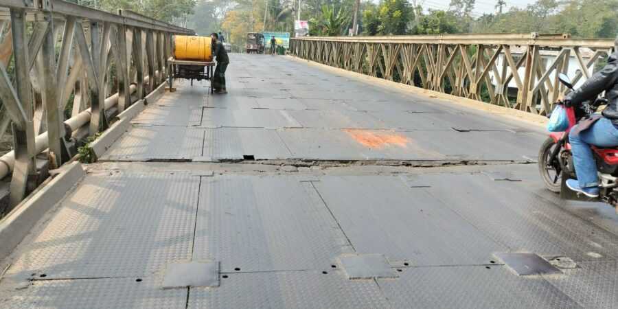ঝালকাঠির বাসন্ডা ব্রিজটি যেন মরণ ফাঁদ! - Nobokontho24