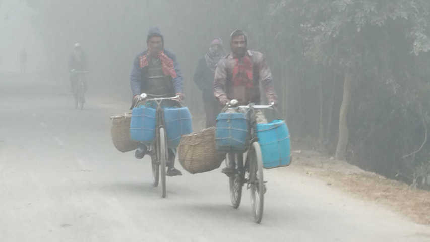 ‘প্রচুর ঠান্ডা, তারপরও জীবিকার তাগিদে বাহির হইছি’ - Nobokontho24