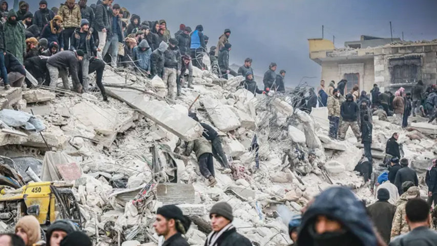 ভূমিকস্পের ১২৮ ঘণ্টা পর শিশু জীবিত উদ্ধার, মৃত্যু ৩৩ হাজার - Nobokontho24