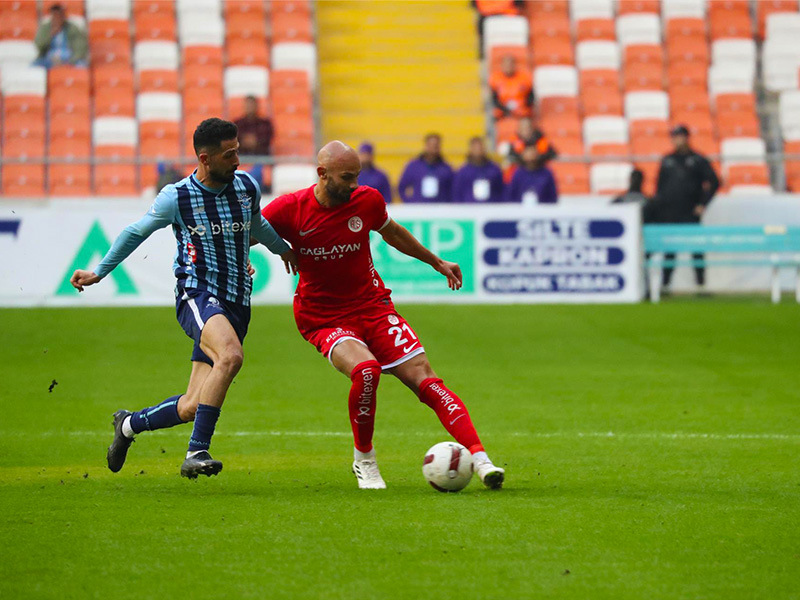 Soi kèo Antalyaspor vs Demirspor lúc 0h00 ngày 18/5/2024