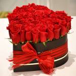 Order Flowers Boxes with free Delivery Service in Dubai UAE