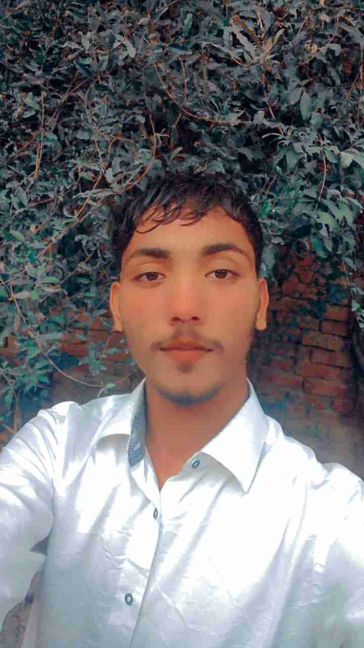 Ahmad Khan