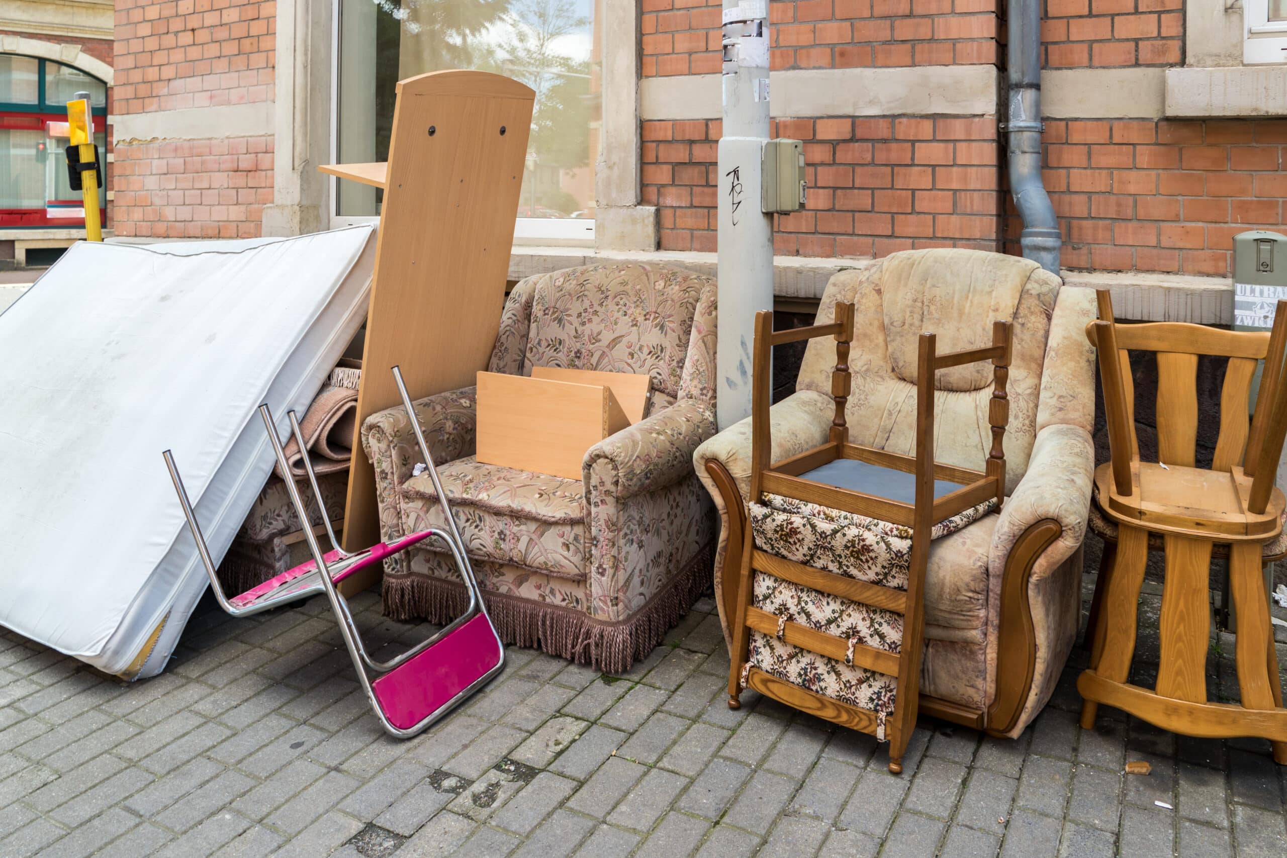 Entrümpelung & Haushaltsauflösung Bonn 02241-2664987