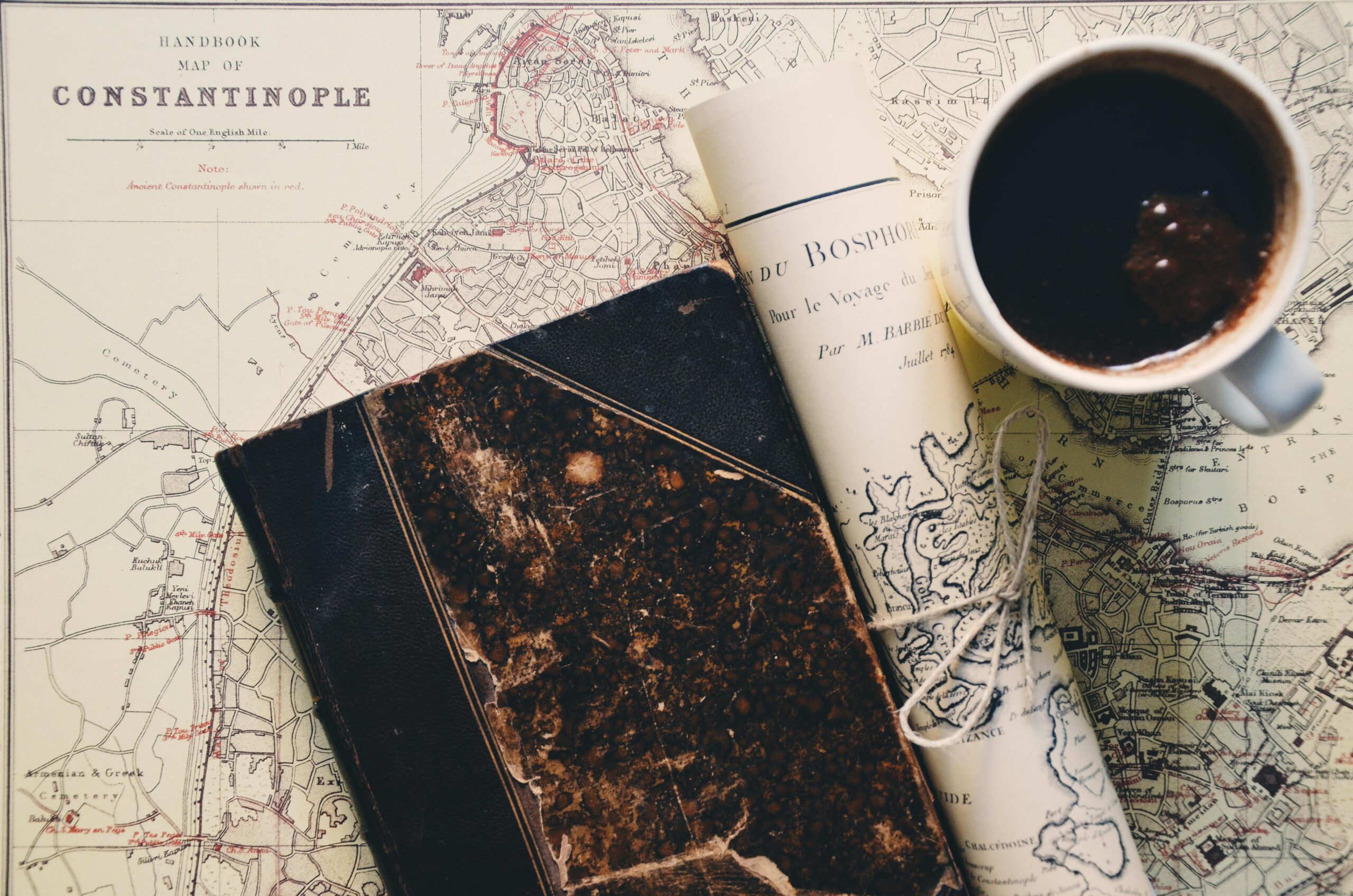 How to Write a Travelogue for Beginners: A Friendly Guide to Your First Story - Pratham Writes