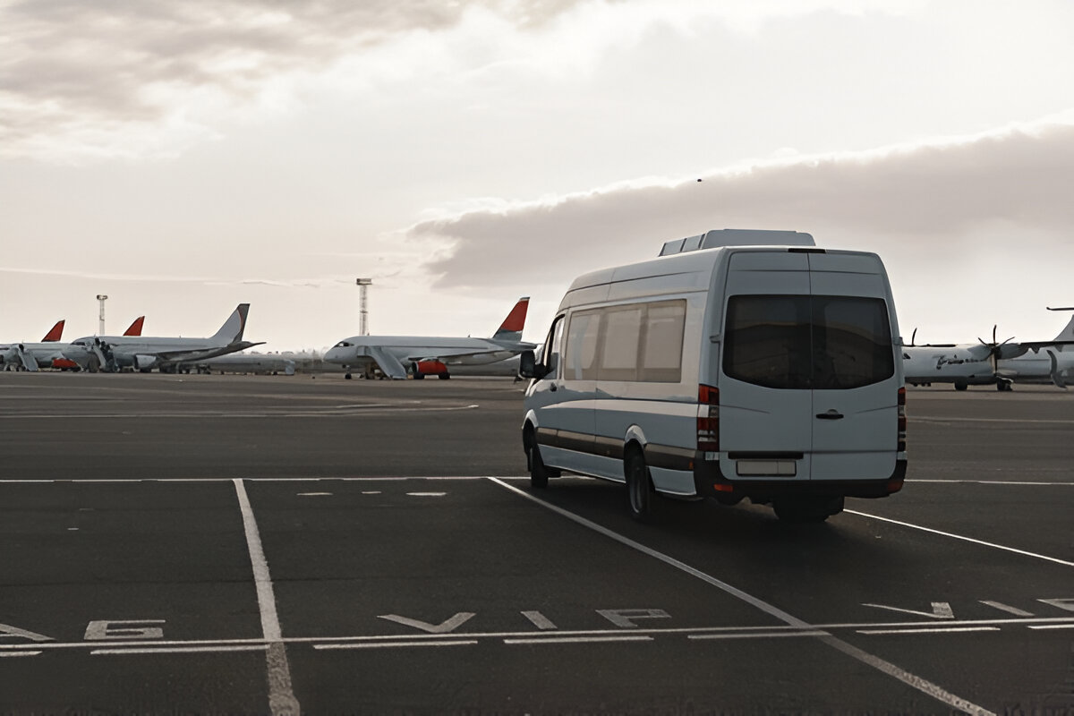 Arrive Ready, Not Rattled: The Advantage of Airport Black Cars – Writoka