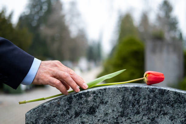 Can a Stone Memorial Be Customized Without Breaking the Bank? – View Pen