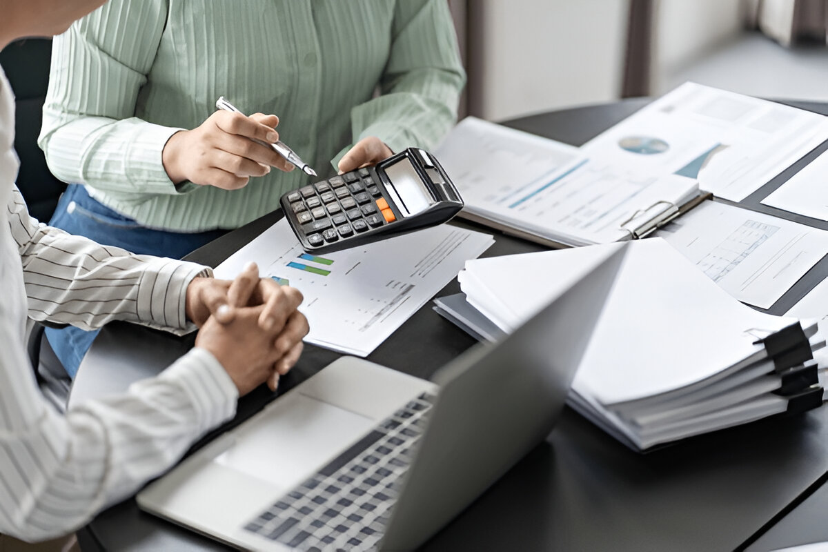How Strong Bookkeeping Keeps Your Business From Falling Behind