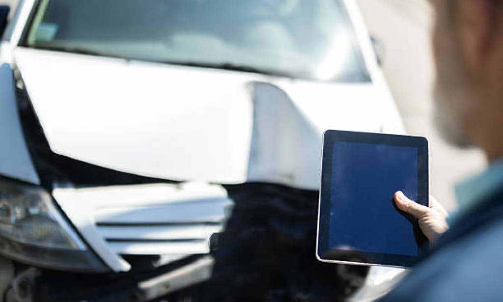 How Can a Loss Adjuster Negotiate a Better Settlement for You?